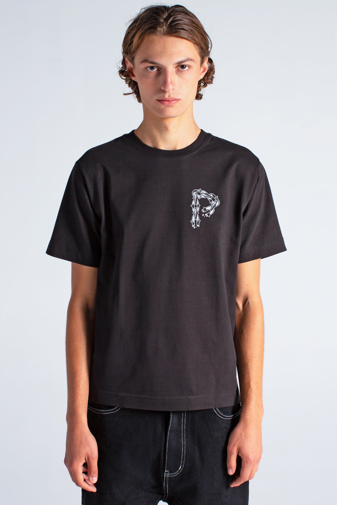 black tee-shirt ; tee-shirt men ; tee-shirt women ; graphic tee-shirt