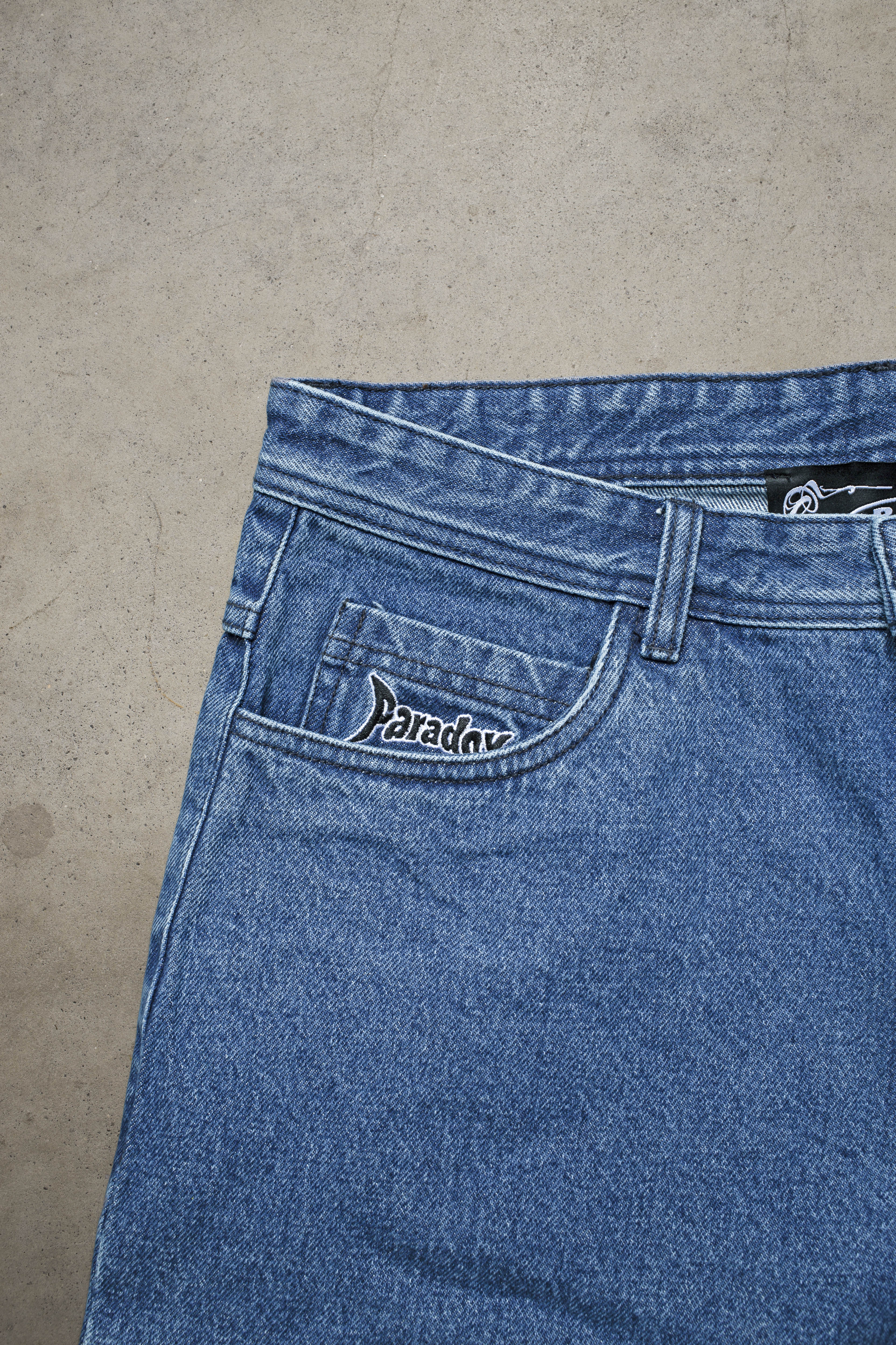 denim short men ; blue denim short ; embroidery pocket jean