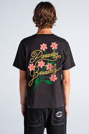 black tee-shirt ; tee-shirt men ; tee-shirt women ; graphic tee-shirt