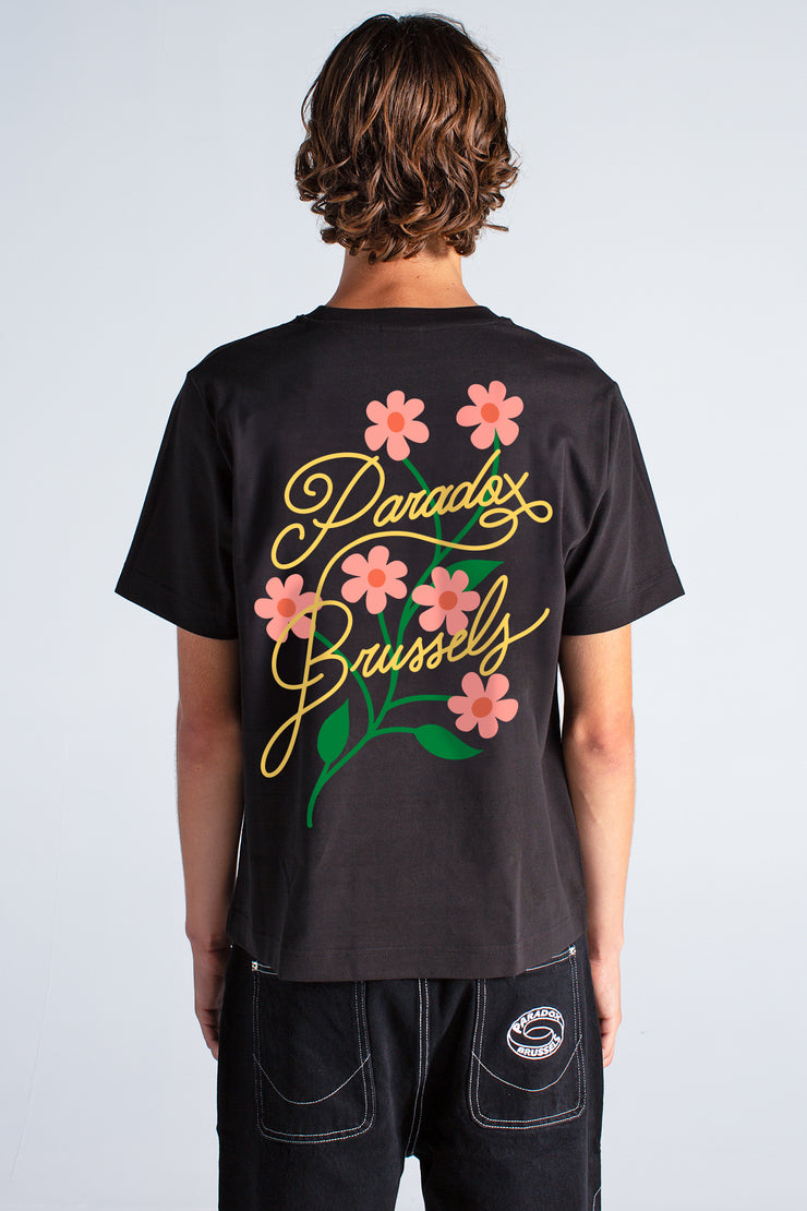 black tee-shirt ; tee-shirt men ; tee-shirt women ; graphic tee-shirt