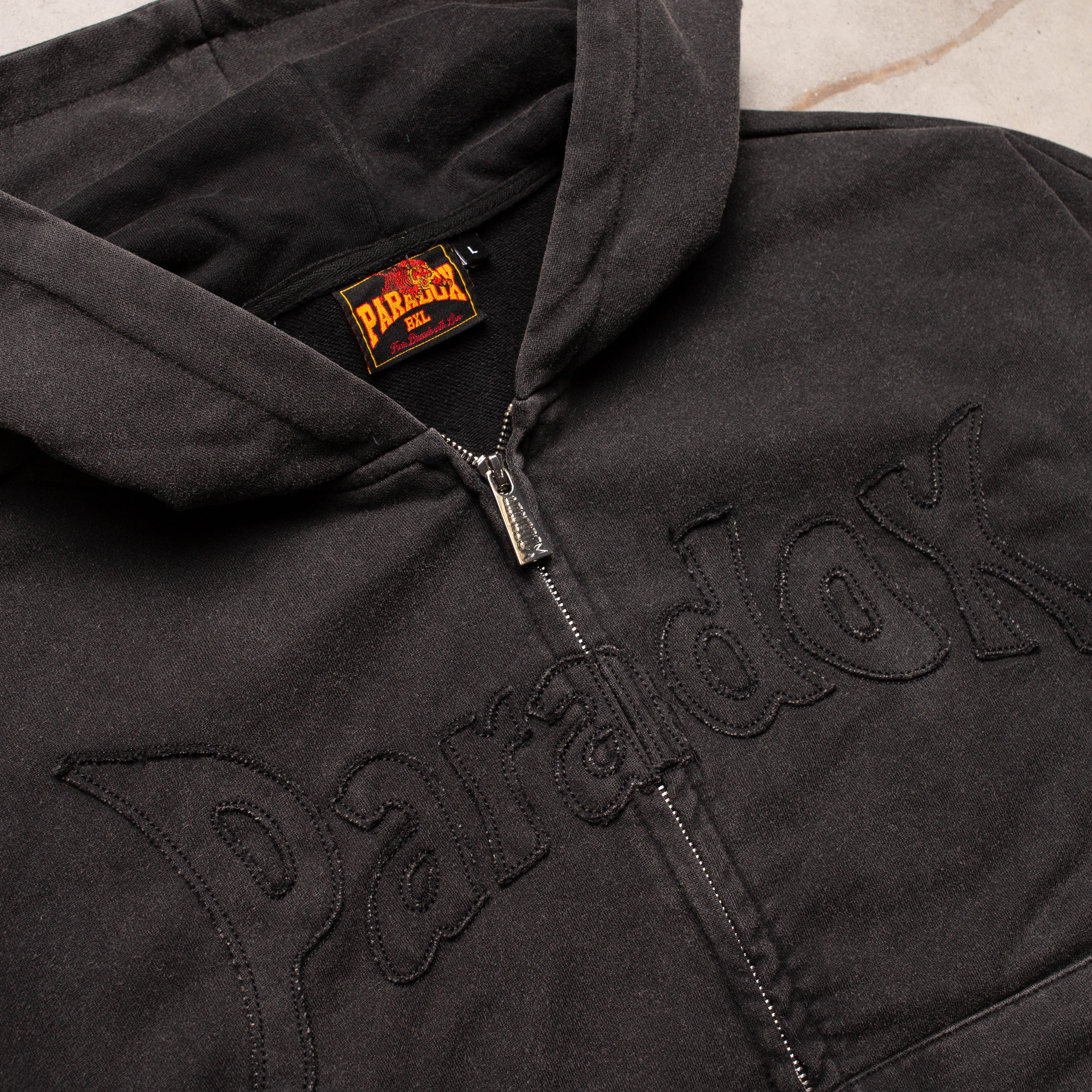 Zipper hoodie men ; zipper hoodie women ; black hoodie ; washed black hoodie ; zip-up hoodie ; cotton hoodie ; custom zipper pull ; custom woven neck label
